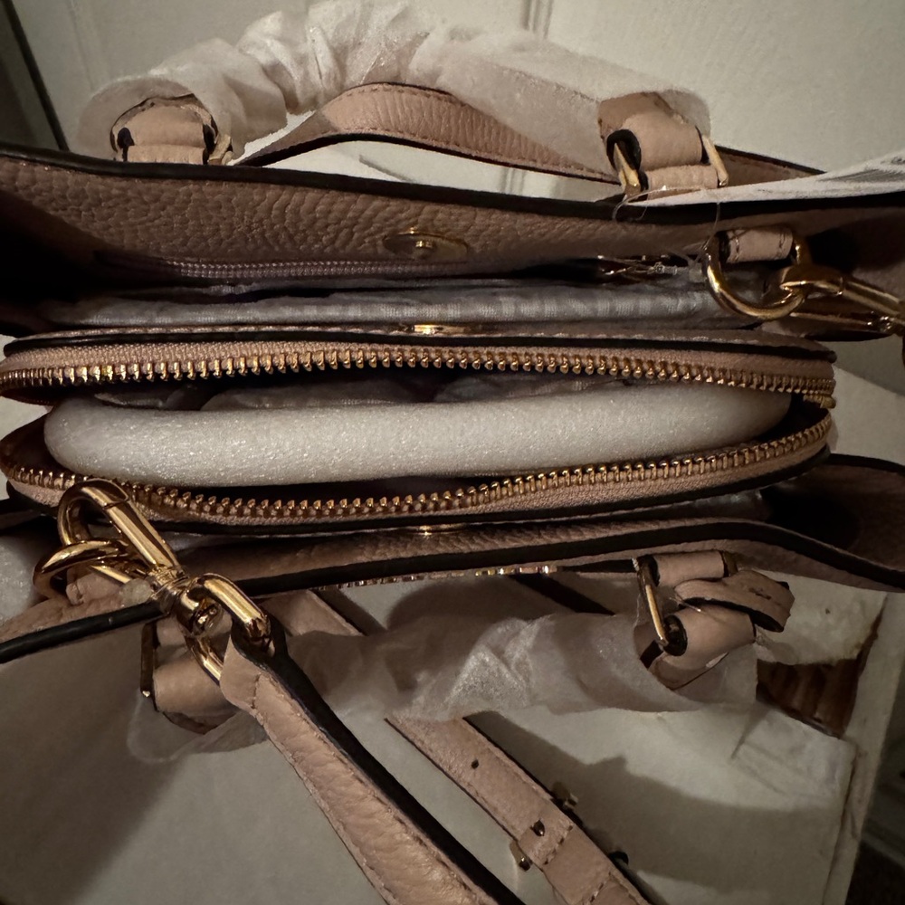 BNWT Michael Kors Blush Leather Satchel - Picture 8 of 9